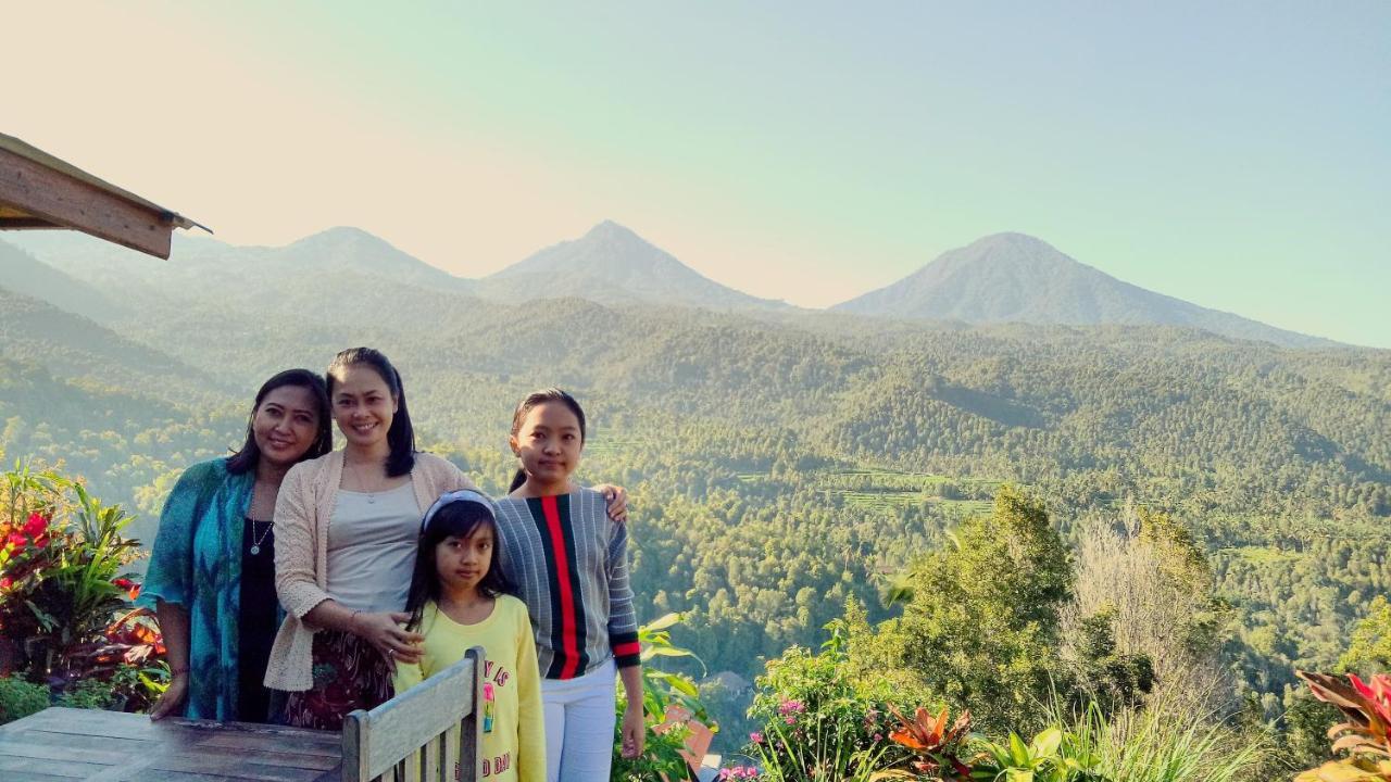 Made Oka Homestay And Warung Munduk Buitenkant foto