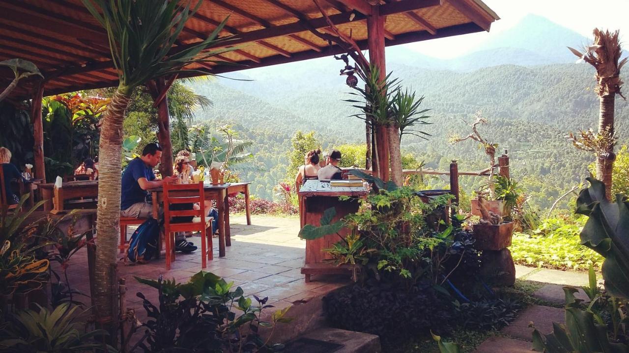 Made Oka Homestay And Warung Munduk Buitenkant foto