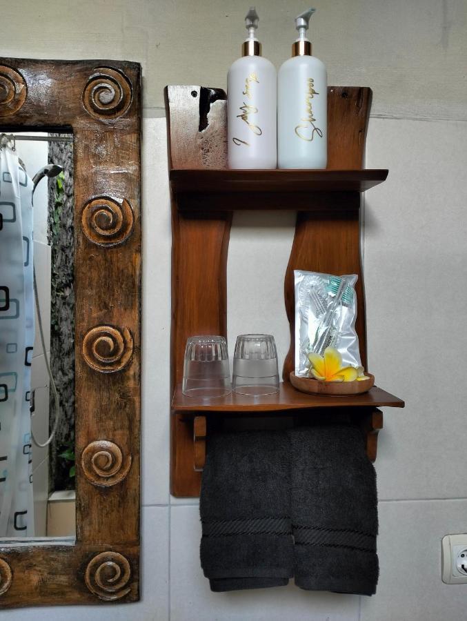 Made Oka Homestay And Warung Munduk Buitenkant foto