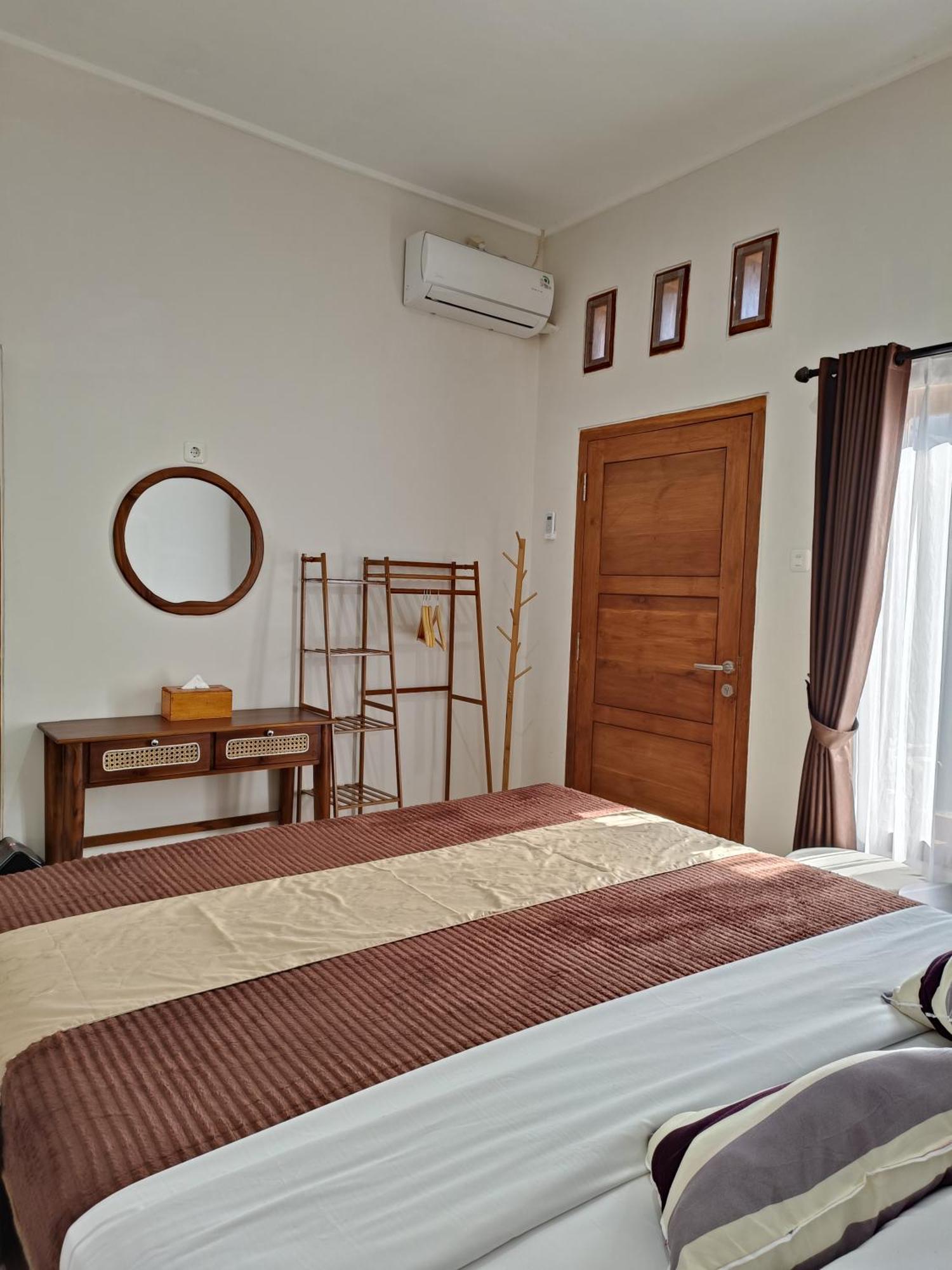 Made Oka Homestay And Warung Munduk Buitenkant foto