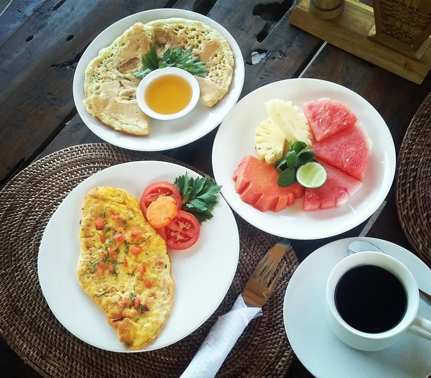 Made Oka Homestay And Warung Munduk Buitenkant foto