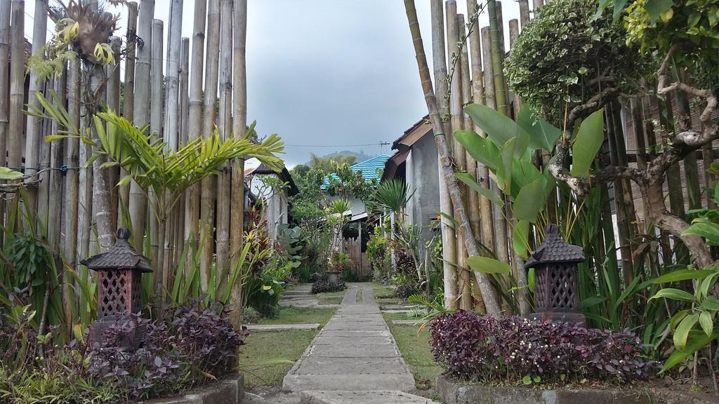 Made Oka Homestay And Warung Munduk Buitenkant foto